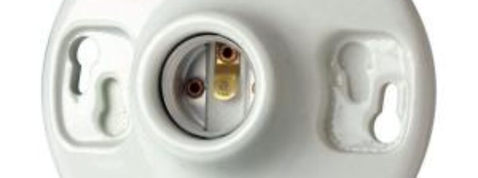 ceramic light socket with outlet
